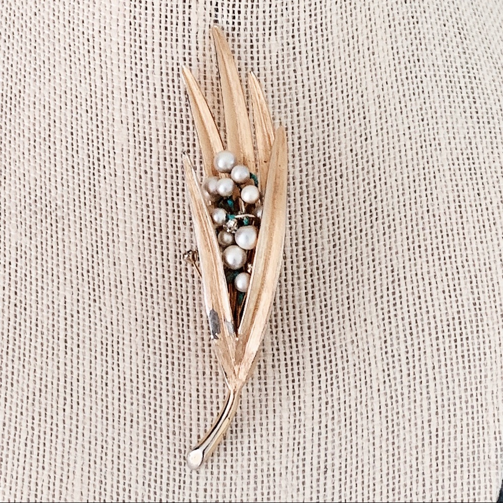 Vintage Two Gold Pin Set - Picture 6 of 8